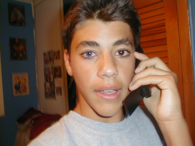 Luis talking to his agent...YOUR FIRED..loo "hey nina"is that u on the phone..